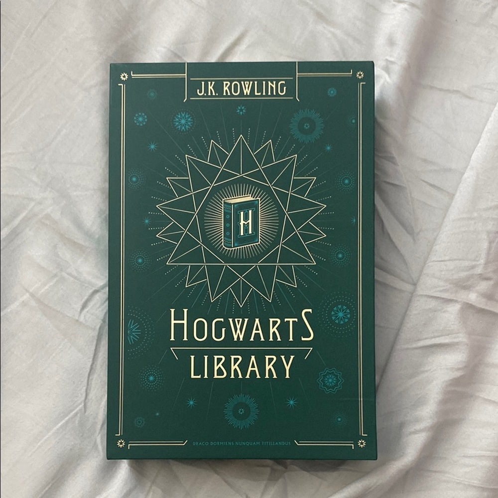 Hogwarts Library Box Set